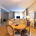 Hotel Chais Monnet 4*