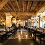 Chais Monnet Hotel 4*