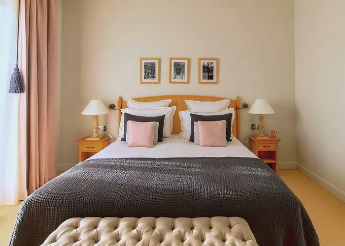 Hotel Chais Monnet 4*